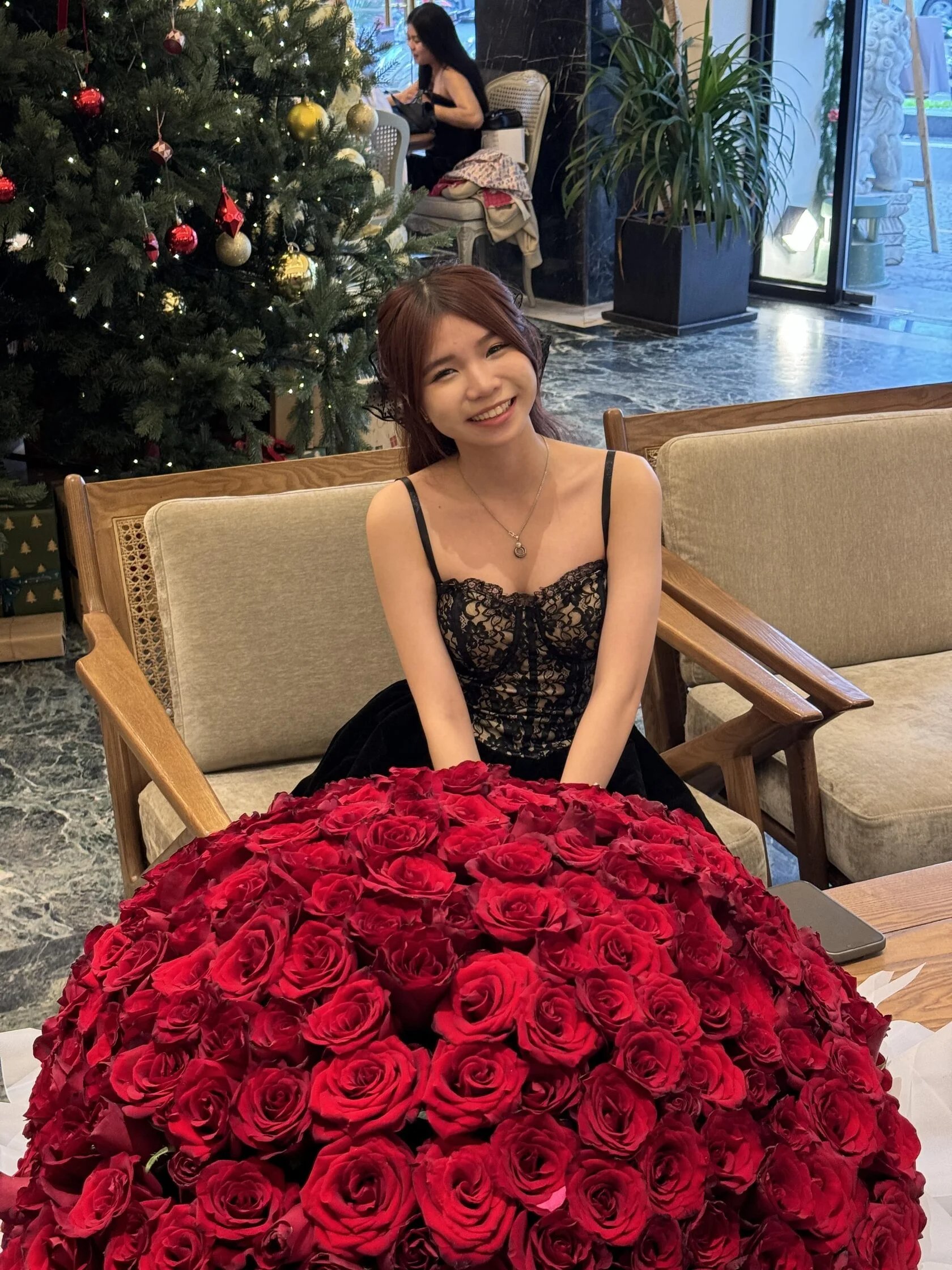 700 Roses 1000 Roses | Luxury Floral Atelier